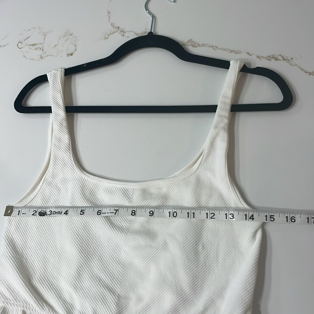 Zara White Ruffled Ribbed Women's Crop Top | M/L - Picture 4 of 5